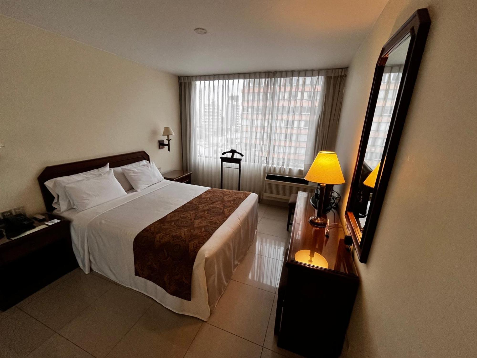Hotel Boulevard Lima Exterior photo