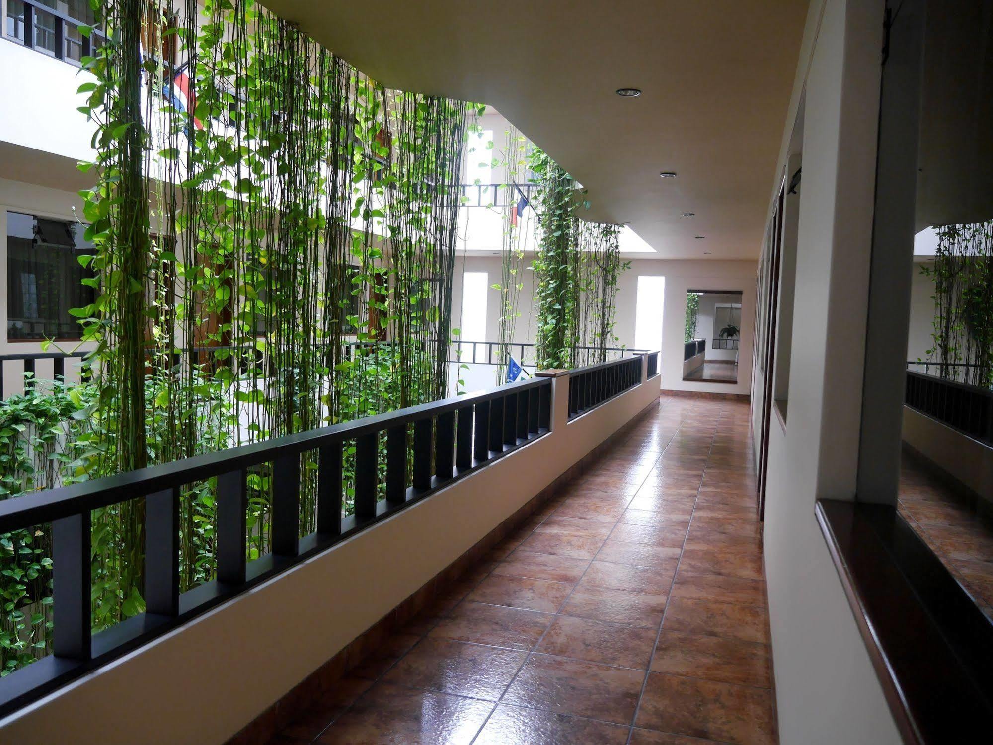 Hotel Boulevard Lima Exterior photo